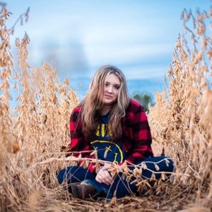 Meet your Posher, Sabrina